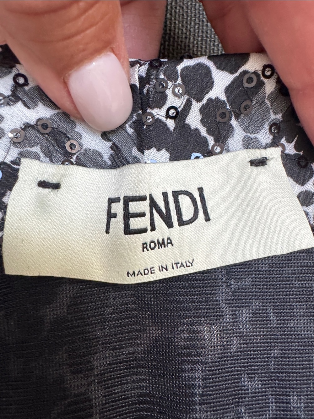 Fendi Black and White Sequin Floral blouse - Picture 6 of 8